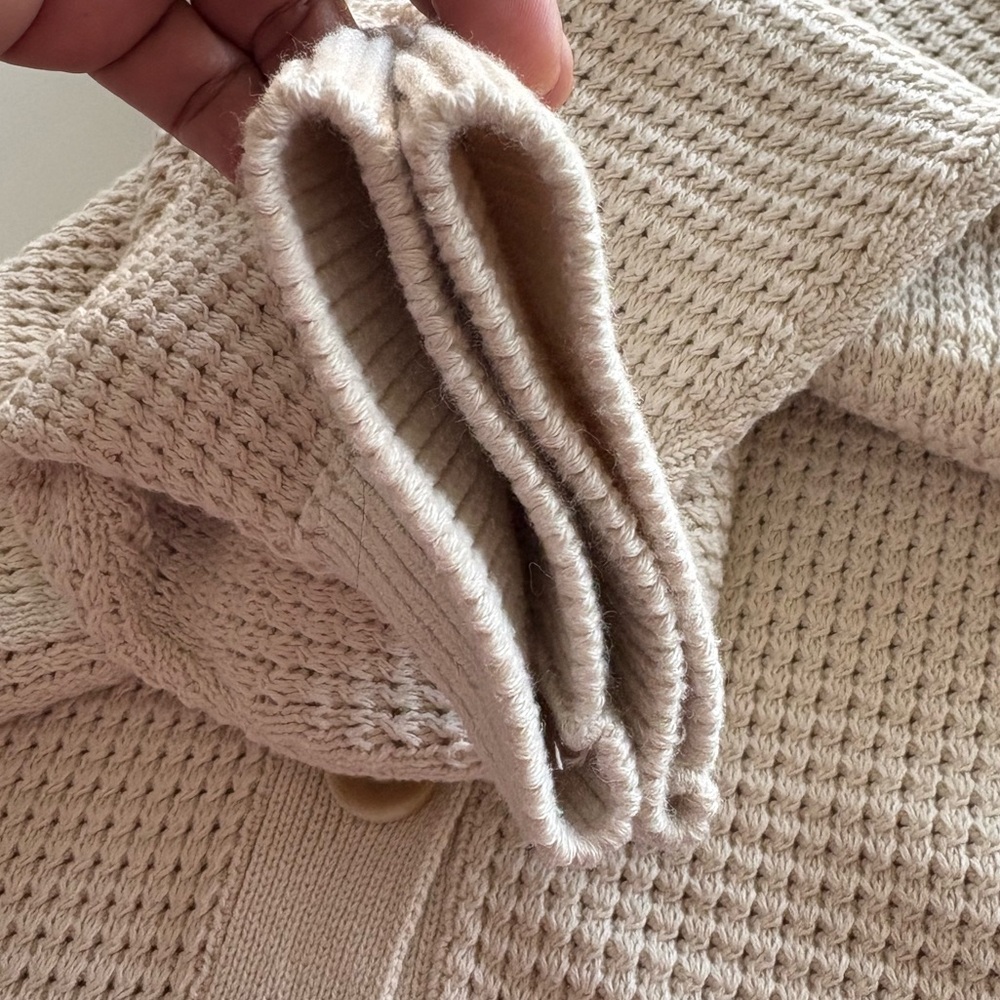 Banana Republic Women's Cream Button-Up Sweater - Picture 6 of 8